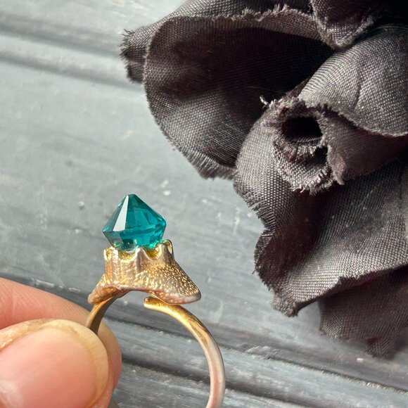 Adjustable Vintage Turquoise Ring - Picture 3 of 8